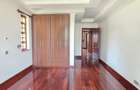 5 Bed House with En Suite at Old Runda - 20