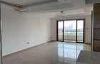 2 Bed Apartment with Swimming Pool in Riverside - 6