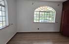 5 Bed Townhouse with En Suite at Off Convent Drive - 18