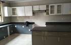 5 Bed Townhouse with En Suite in Lavington - 2