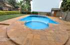 5 Bed Townhouse with En Suite at Gravellia Grove - 12