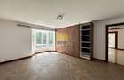 5 Bed Townhouse in Rosslyn - 4