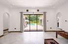 3 Bed Villa with En Suite at La-Marina - 16
