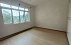 3 Bed Apartment with En Suite in Brookside - 8