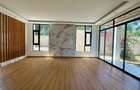 5 Bed Townhouse with En Suite in Lavington - 1