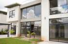 5 Bed House with En Suite in Runda - 2