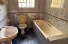 5 Bed Villa with En Suite in Nyari - 15
