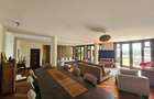 5 Bed Townhouse with En Suite in Lavington - 11