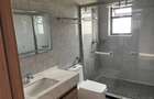 3 Bed Apartment with En Suite in Riverside - 10