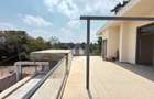 5 Bed Townhouse with En Suite at Lavington - 14