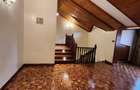 4 Bed House with En Suite in Karen Hardy - 2