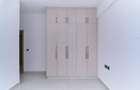 3 Bed Apartment with En Suite at Brookside - 12