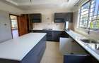 4 Bed Townhouse with En Suite in Kiambu Road - 12