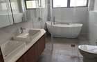 3 Bed Apartment with En Suite in Spring Valley - 20
