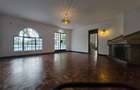5 Bed House with En Suite in Nyari - 14