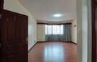 4 Bed Townhouse with En Suite at Brookside Drive - 10