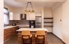 Serviced 2 Bed Apartment with En Suite in Spring Valley - 11