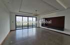 4 Bed Apartment with En Suite in Riverside - 10