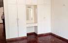 4 Bed Apartment with En Suite in Rhapta Road - 10