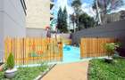 Serviced 2 Bed Apartment with En Suite in Riverside - 18