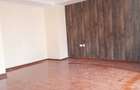 5 Bed Townhouse with En Suite in Lavington - 4