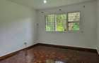 4 Bed House with En Suite at Crescent Road - 7
