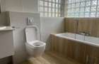 6 Bed House with En Suite in Runda - 10