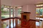 5 Bed House with En Suite in Rosslyn - 10