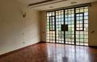 4 Bed Townhouse with En Suite in Kitisuru - 15