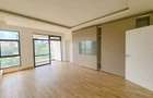 4 Bed Apartment with En Suite in Riverside - 3