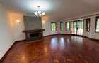 5 Bed Townhouse with En Suite in Runda - 15