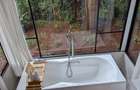 1 Bed House with En Suite at Windy Ridge - 11