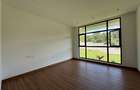 5 Bed House with En Suite in Nyari - 6