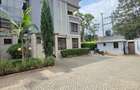 5 Bed Townhouse with En Suite at Lavington Green - 19