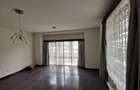 4 Bed Townhouse with En Suite in Spring Valley - 16
