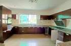 4 Bed Townhouse with En Suite at Riverside Drive - 18