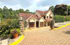 4 Bed Townhouse with En Suite at Rossylin Lone Tree - 2