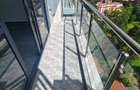 3 Bed Apartment with Gym in Riverside - 12