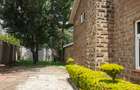 4 Bed Townhouse with En Suite at Lavington - 9