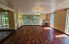 5 Bed House with En Suite in Rosslyn - 3
