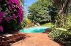 1 Bed House with En Suite in Rosslyn - 1