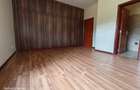 3 Bed Apartment with En Suite at Off Riverside Drive - 10