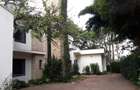5 Bed Townhouse with En Suite at Lavington - 6