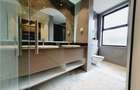 3 Bed Apartment with Swimming Pool in Riverside - 7