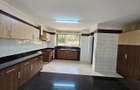 5 Bed Townhouse with En Suite in Westlands Area - 18