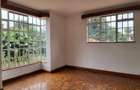 5 Bed House with En Suite in Rosslyn - 5
