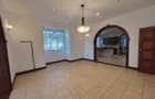 4 Bed Townhouse with En Suite at Rosslyn - 9