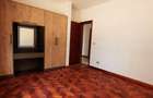 5 Bed Townhouse with En Suite in Lavington - 13