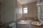4 Bed Townhouse with En Suite in Brookside - 9