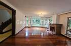 5 Bed House with En Suite in Runda - 2